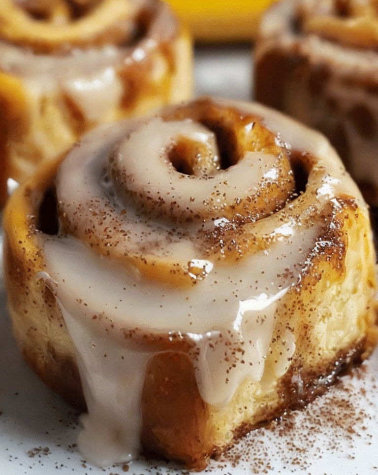 Easy Banana Bread Cinnamon Rolls – Ready in 30 Minutes