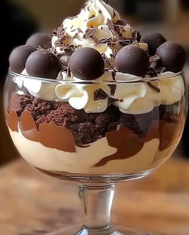 Heavenly Chocolate Cheesecake Trifle Recipe