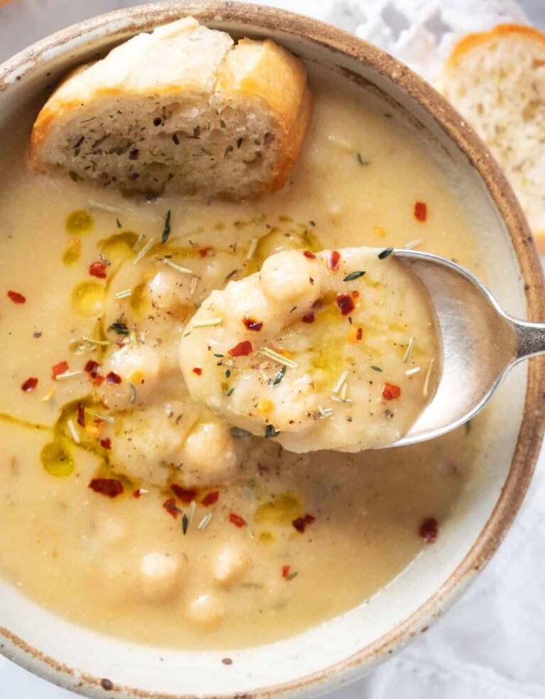 Vegan Garlic Chickpea Soup Recipe